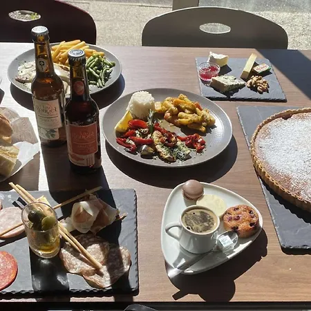 Campanile Nord - Toison D'or Otel