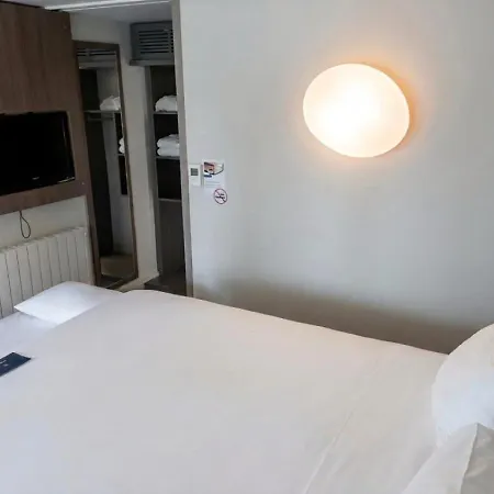 Campanile Nord - Toison D'or 3* Dijon