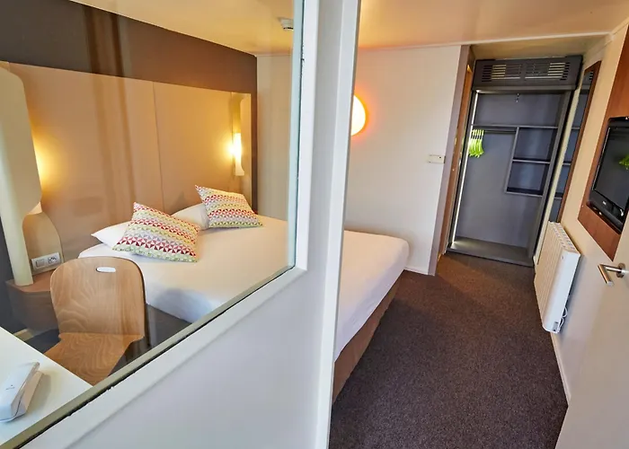 Campanile Nord - Toison D'or 3* Dijon