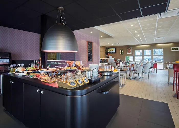 Hotel Campanile Nord - Toison D'or 3*